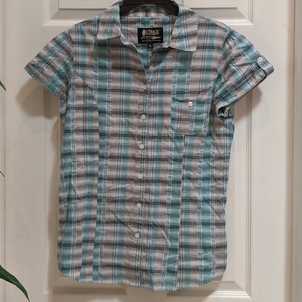 Outback Trading Co Women's Button Up Top Size Lg